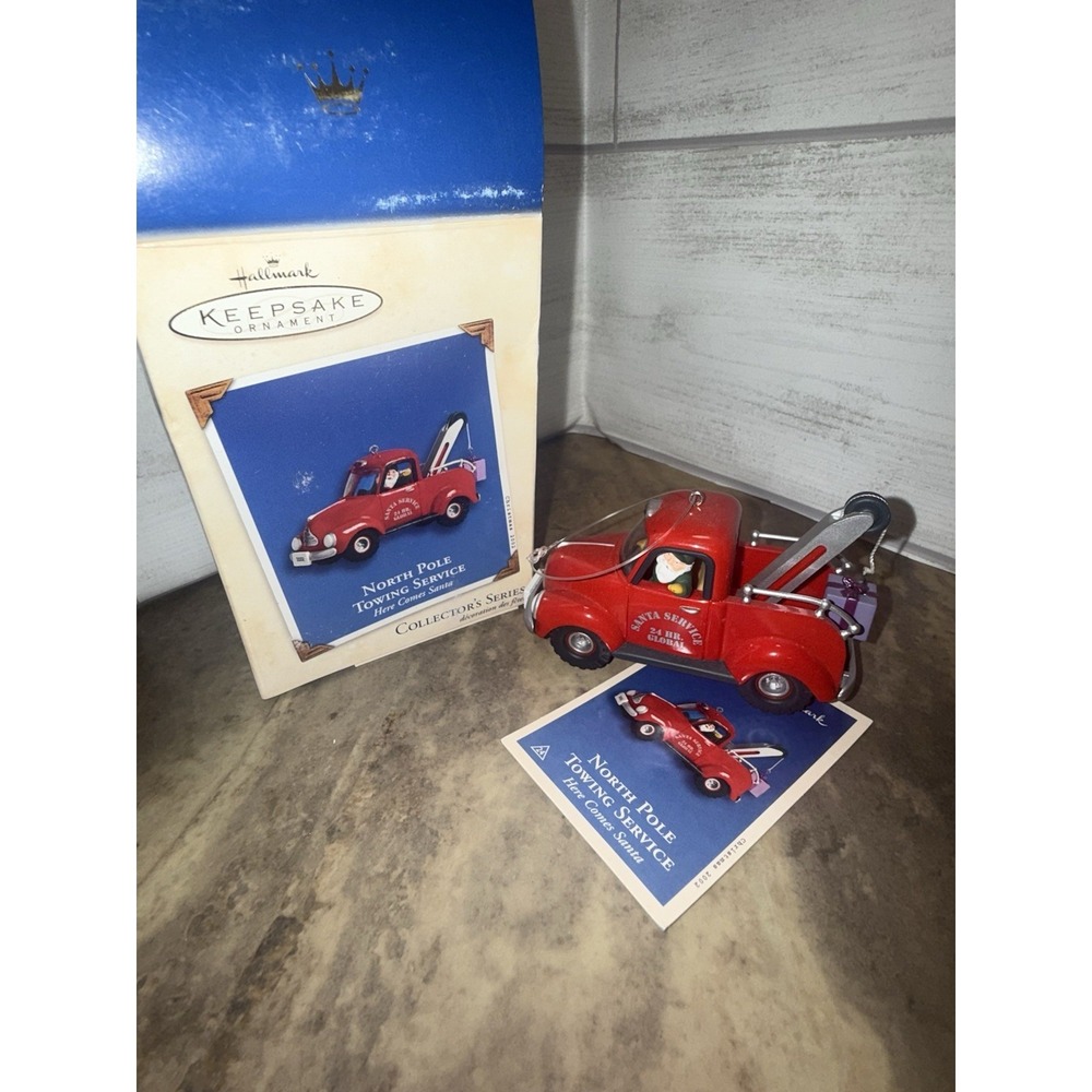 New in Box 2002 Hallmark‎ Keepsake Ornament North Pole Towing Service